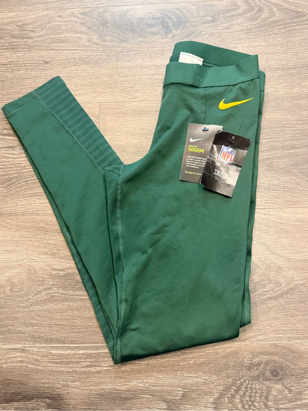 Nike NFL Women’s Packer Leggings NWT
